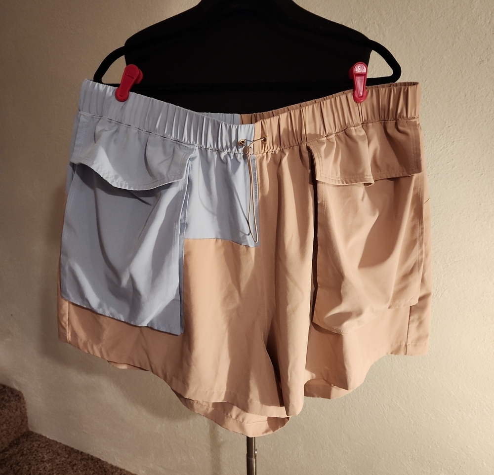 Fabletics Beige Light Blue Cargo Shorts Women's 3X